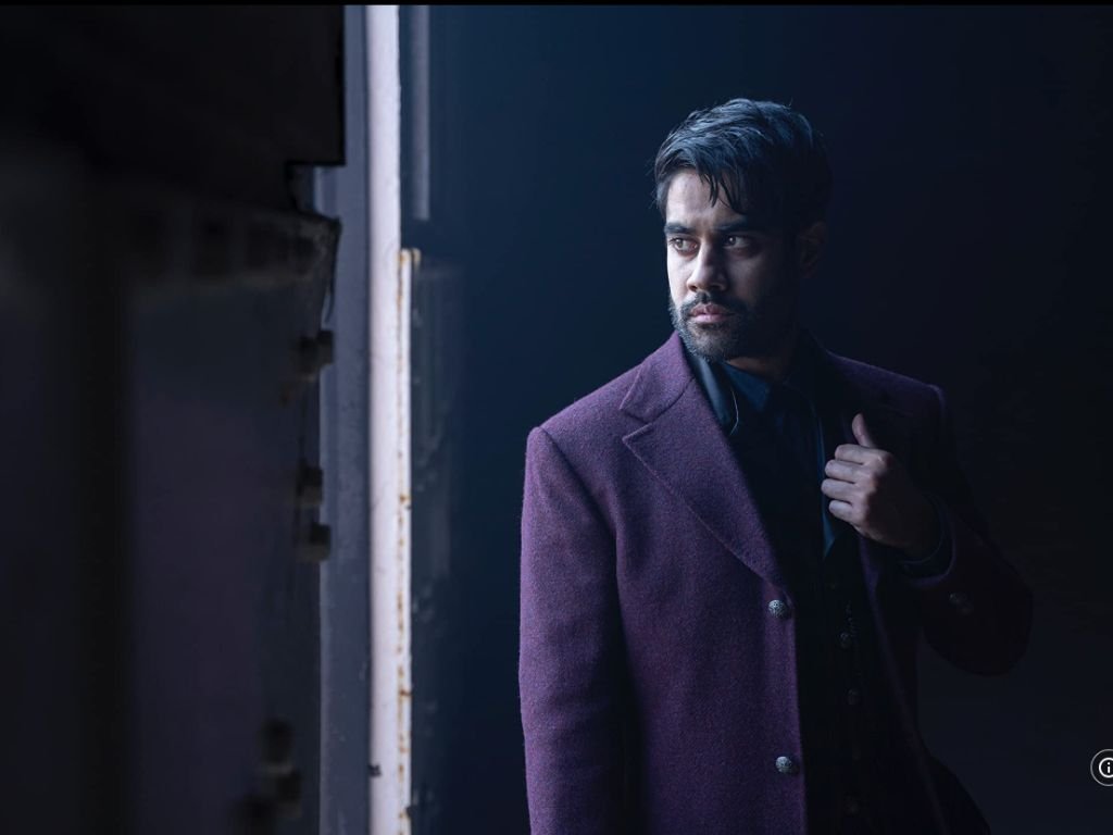 Sacha Dhawan-The Master