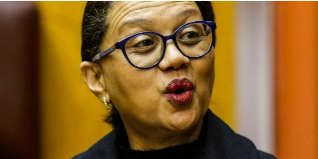 Tina Joemat Pettersson Suicide