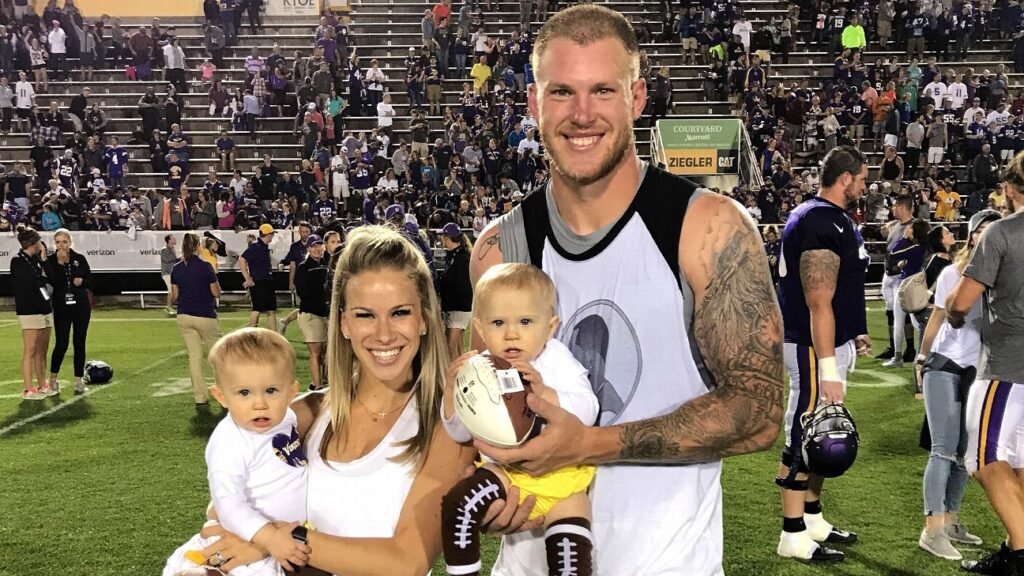 Is Kyle Rudolph Related To Mason Rudolph