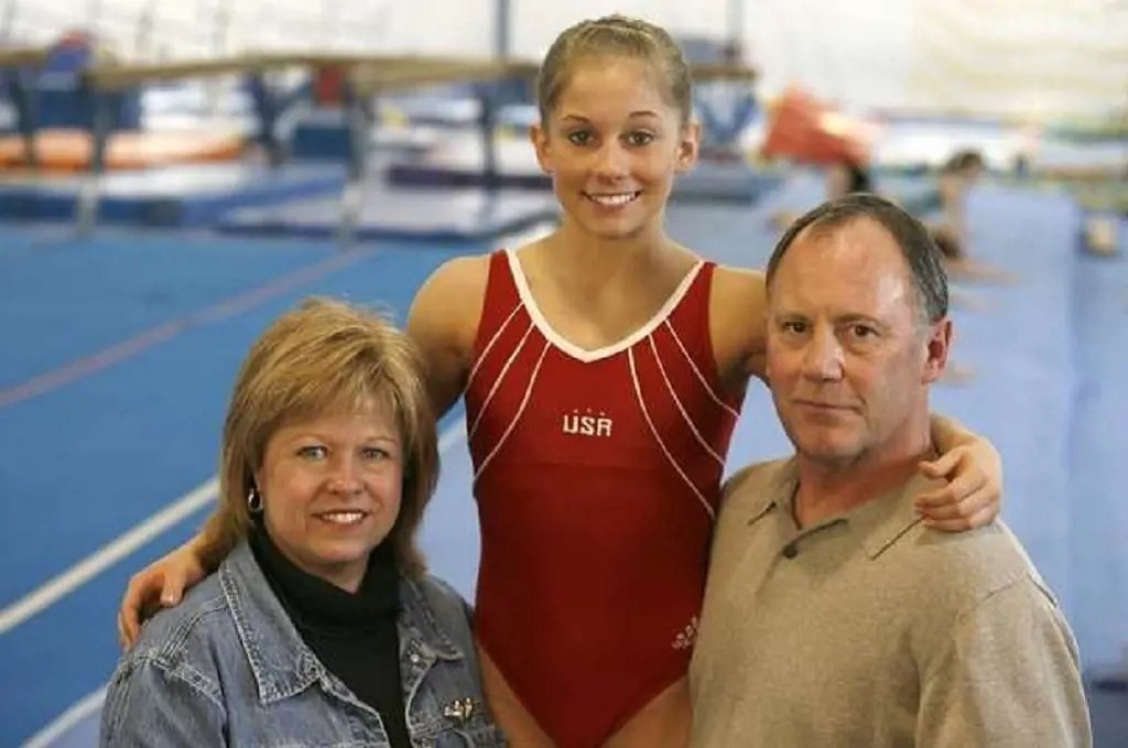 Shawn Johnson Siblings