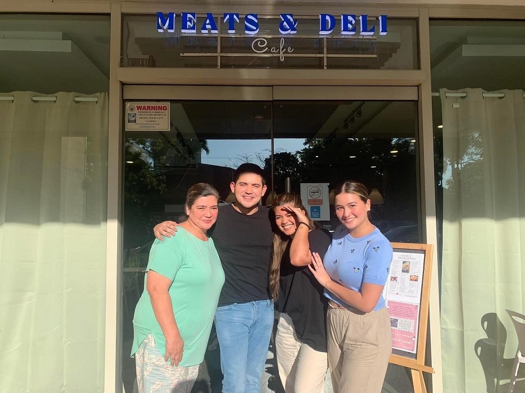 Yana Asistio Parents