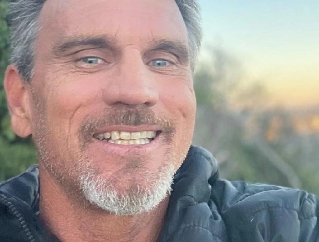 Mark Richardson Wife