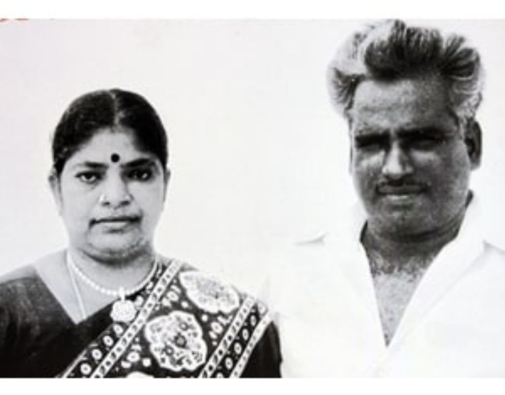 Bangaru Adigalar Family