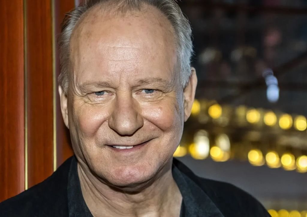 Is Stellan Skarsgard Related To Bill Skarsgard