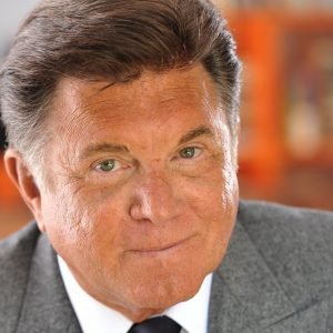 Larry Manetti Biography - Wife, House, Net Worth & Today