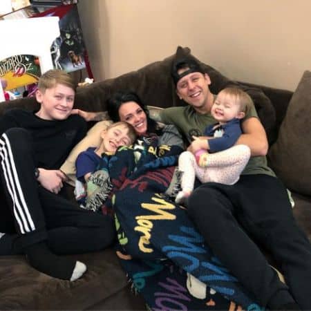 Roman Atwood with his family