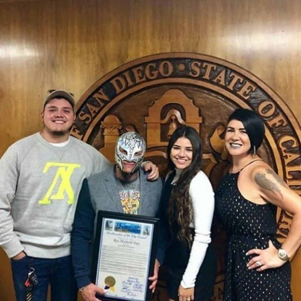 Dominik Mysterio Parents And Family