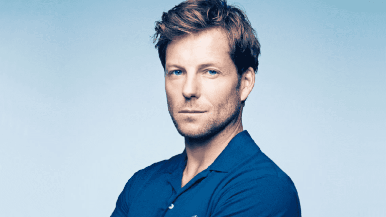 No, Jamie Bamber Is Not Gay- Has 3 Kids With His Wife Kerry Norton