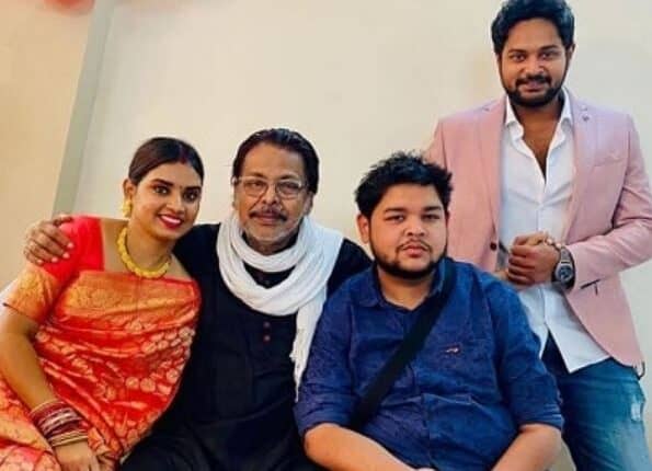 Mihir Das Family including son Aklant and Amlan (Source: Pragativadi)