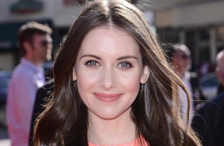 Did Alison Brie Get Her Lips And Nose Done? Plastic Surgery Update