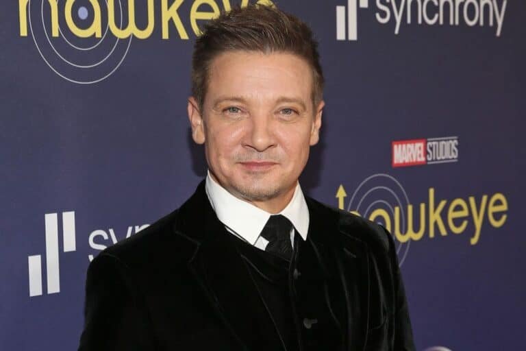 Does Jeremy Renner Have Cancer? Smoking Rumors- Health Update