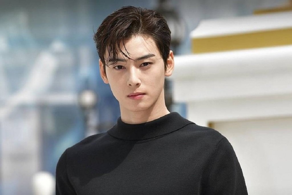 cha-eun-woo-wife-is-he-married-family-and-net-worth