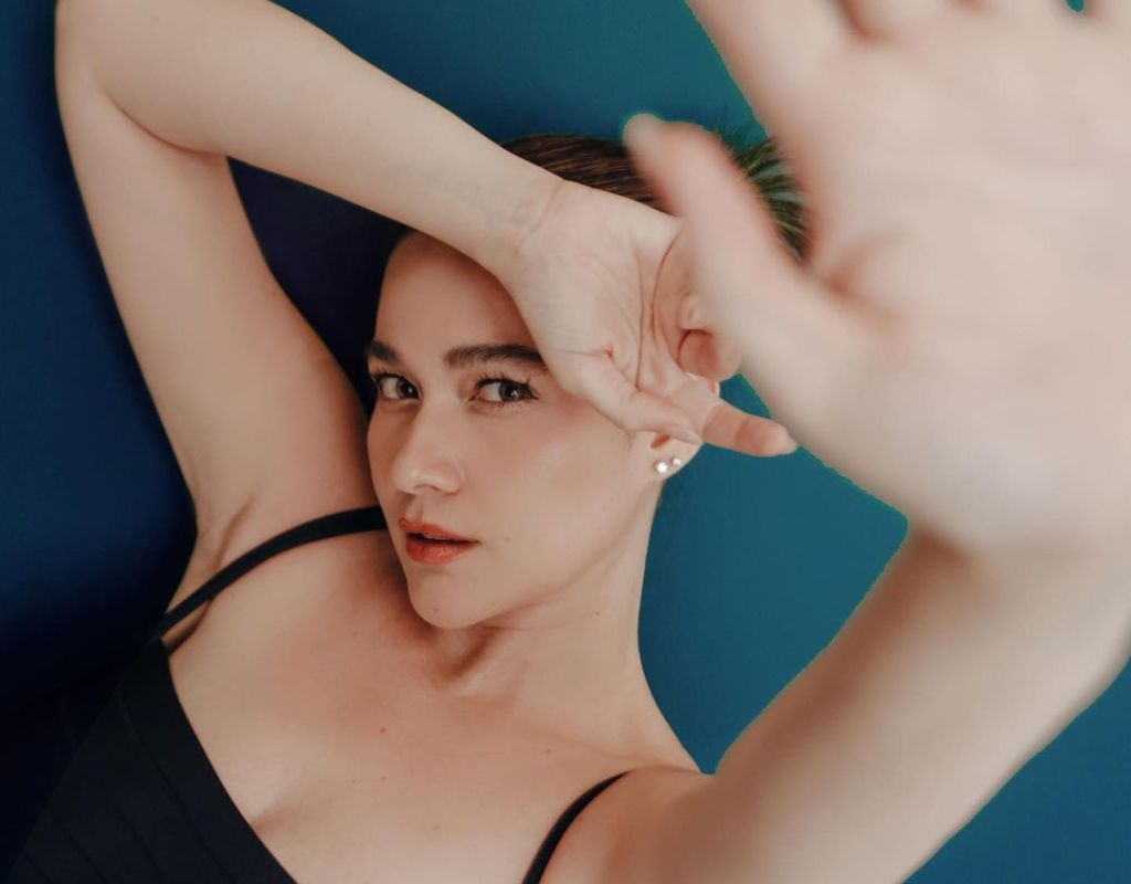 Bea Alonzo Scandal: Bea Alonzo has maintained a positive public image despite rumors and controversies, including her breakup with Gerald Anderson.