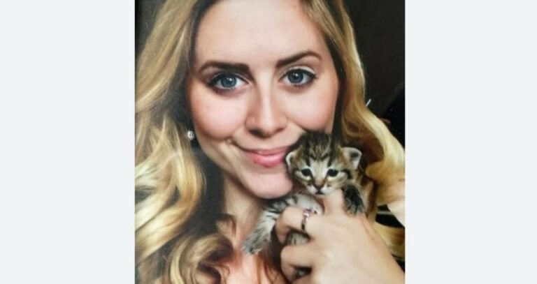 Who Is Ashley Morrison Cat Lady? Age Wikipedia And Net Worth