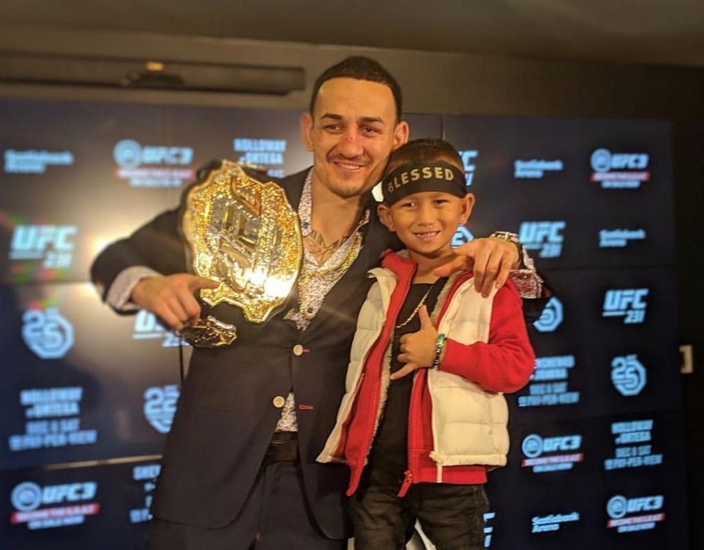 what-is-max-holloway-religion-origin-and-ethnicity