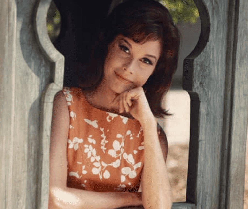 Mary Tyler Moore Nose Job