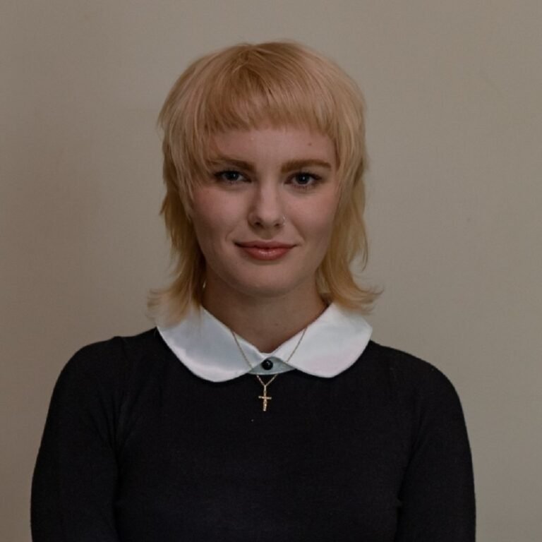 Meet Emma Garland Vice Husband Alfie Sylvest, Kids And Family