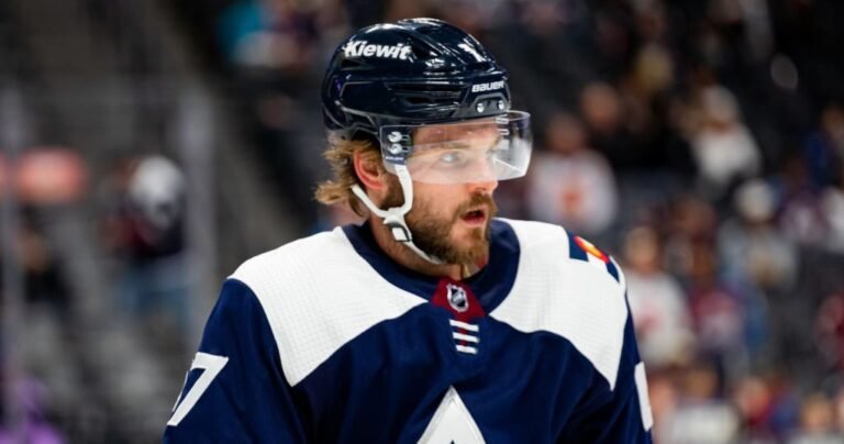 Alex Galchenyuk Wife To Be Chanel-Leszczynski, Are They Married?