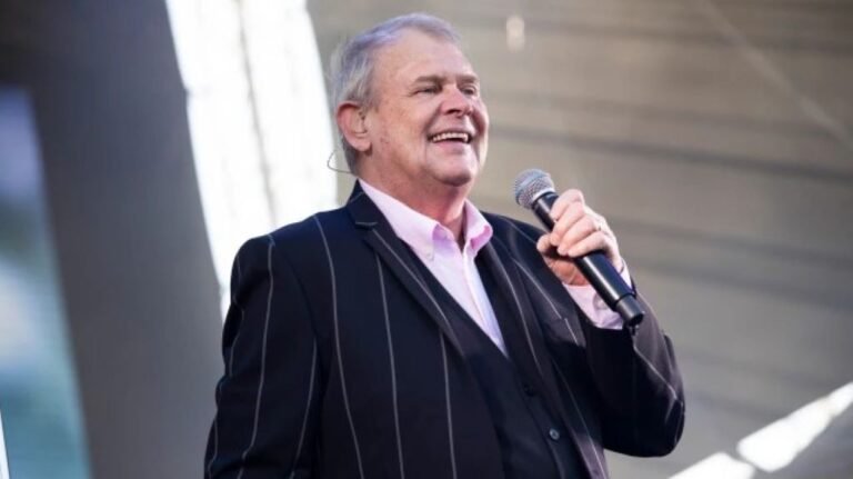 How Did John Farnham Lose 10 Kg Weight? Weight Loss Before And After