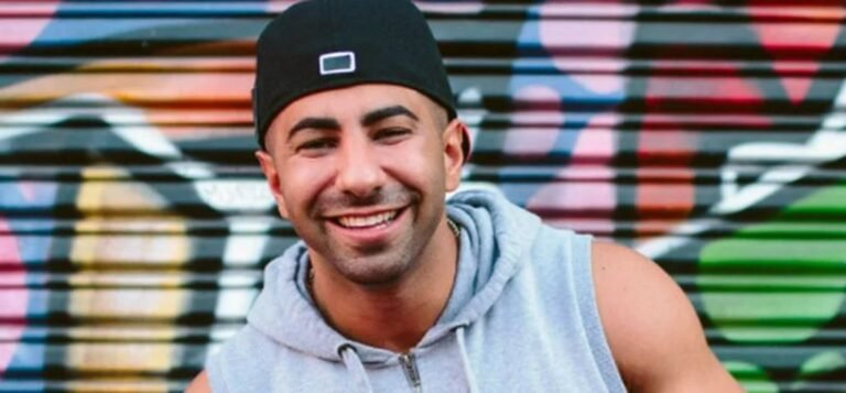 What Is Wrong With Fouseytube Teeth? Used Braces Or Teeth Whitening