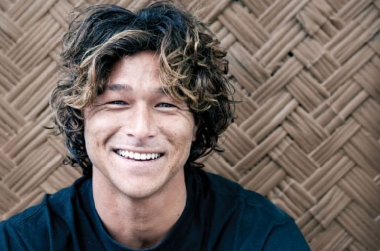 Surfer Kalani Robb Wikipedia And Age: How Old Is He? Parents