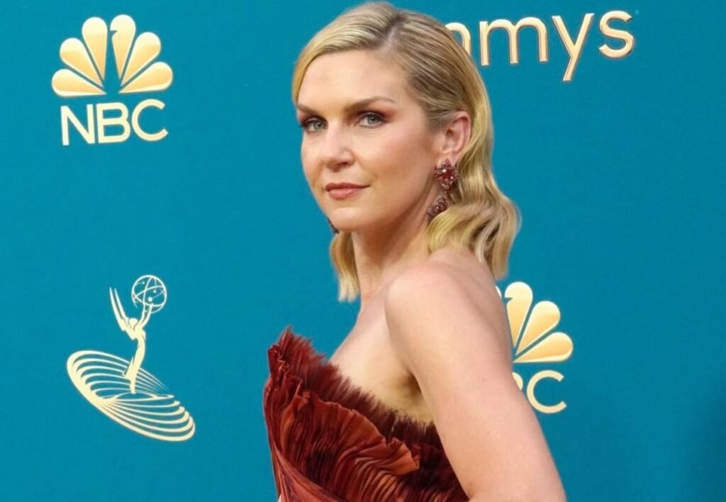 Rhea Seehorn Sister