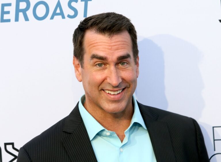 Does Rob Riggle Have Brother? Meet His Sister Julia McKee