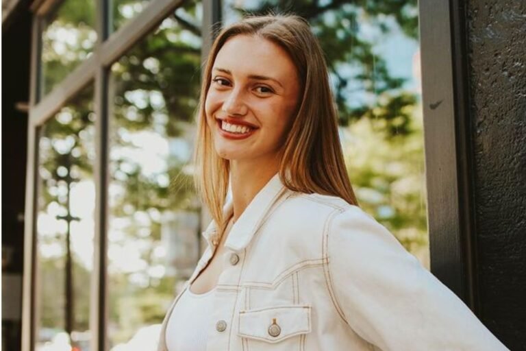 Anna Smrek Height: How Tall Is Volleyball Player?