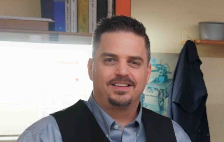 Frank Bourassa Wikipedia And Age: Illness And Health Before Death