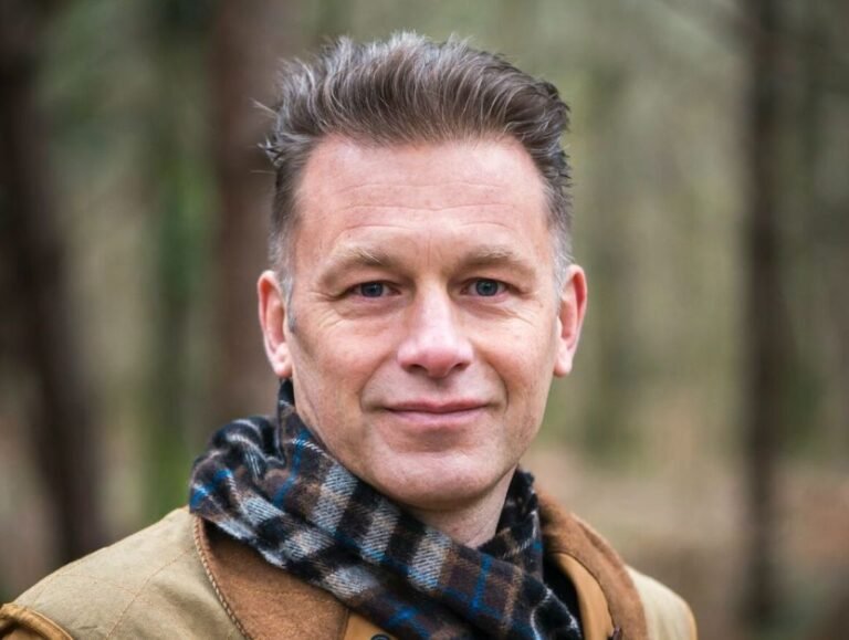 Is Chris Packham Gay Rumors True? Gender And Sexuality