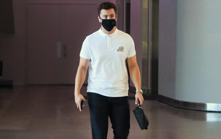 Is Vince Dunn Gay? Gender And Sexuality Explored