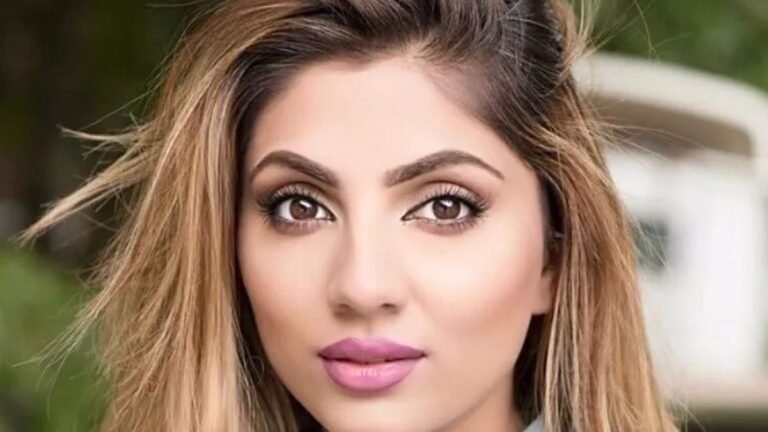 Mehreen Baig No Makeup Look: Does She Have A Disability