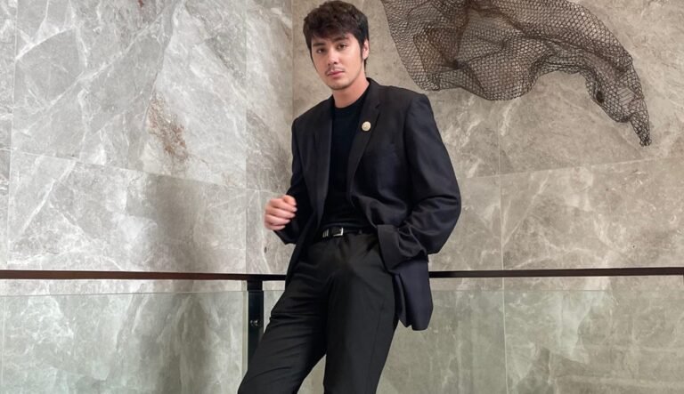 Anthony Jennings Parents: Where Are They From? Family Ethnicity