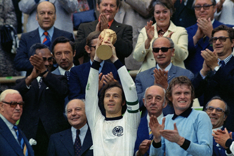 Was Franz Beckenbauer Krank(Sick)? Erkrankung And Gesundheit Before Death?