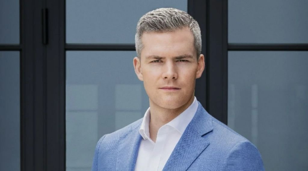 Ryan Serhant Gay