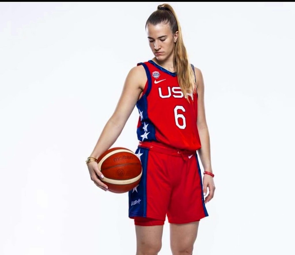 Sabrina Ionescu Trans