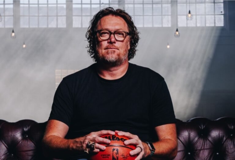 Who Is Luc Longley Sister? Siblings And Family Details